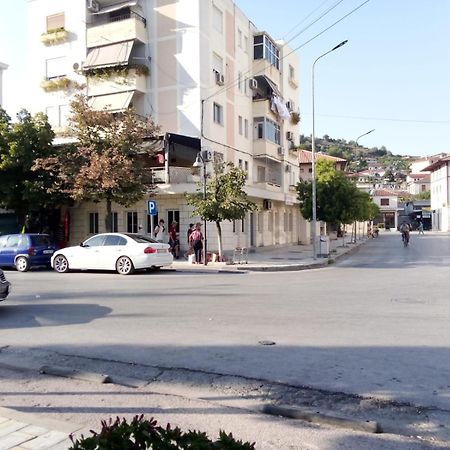 Vilma Apartment Berat Exterior photo